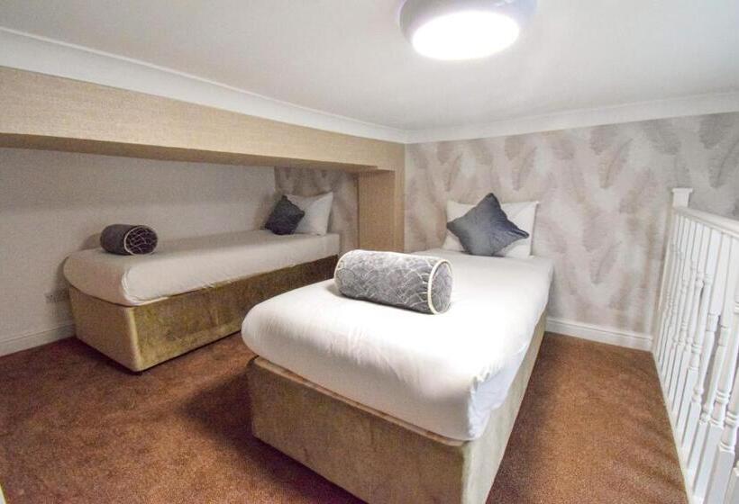 ドゥプレックスルーム, Pembridge Palace