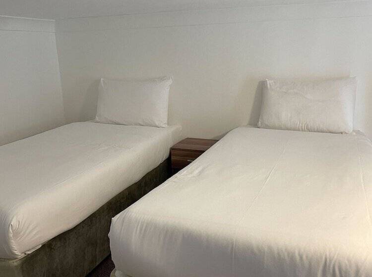 Quarto Dúplex, Pembridge Palace