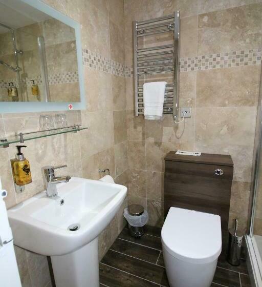 スタンダードシングルルーム, The Hind