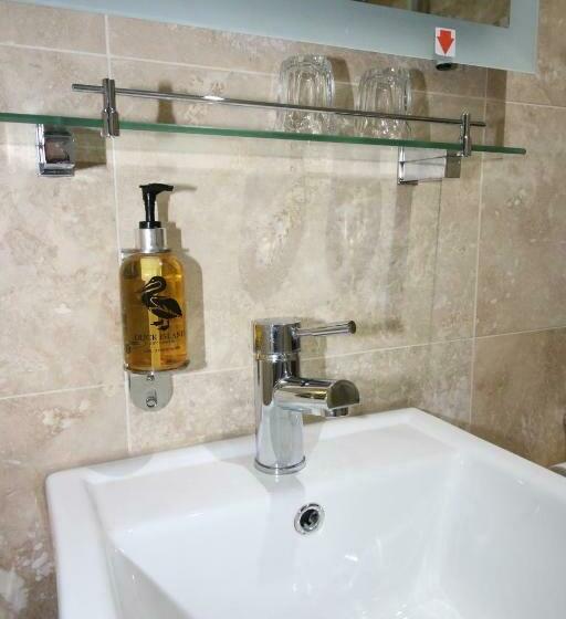 ファミリールーム, The Hind