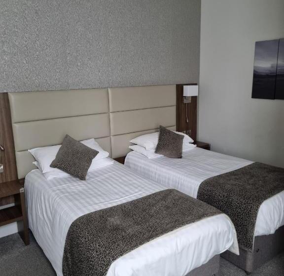 スーペリアールーム, The Hind