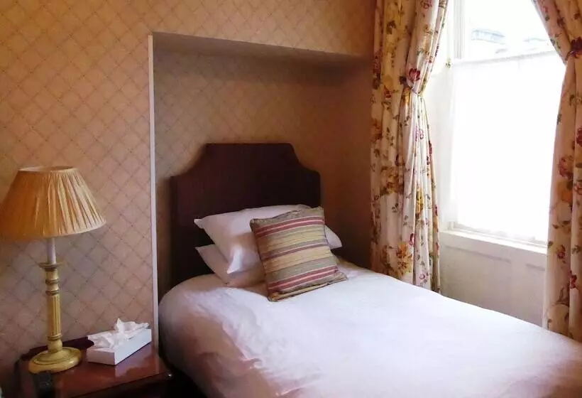 اتاق استاندارد سه نفره, The Kennard Boutique Guesthouse