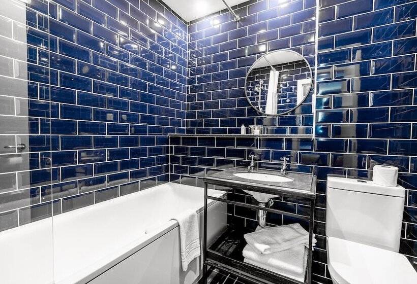 חדר סטנדרט, The Park