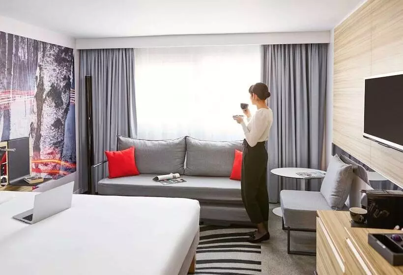 Executive-huone, Novotel Birmingham Airport Terminal Building   Nec