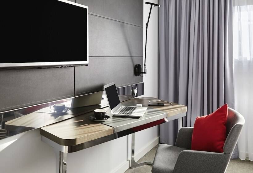 Номер Стандарт Двуспальная Кровать, Novotel Birmingham Airport Terminal Building   Nec