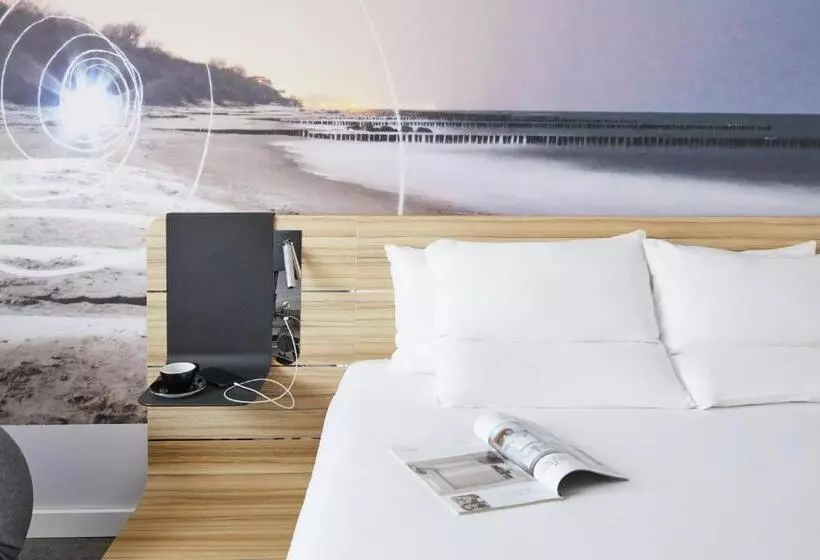Superior-huone, Novotel Birmingham Airport Terminal Building   Nec