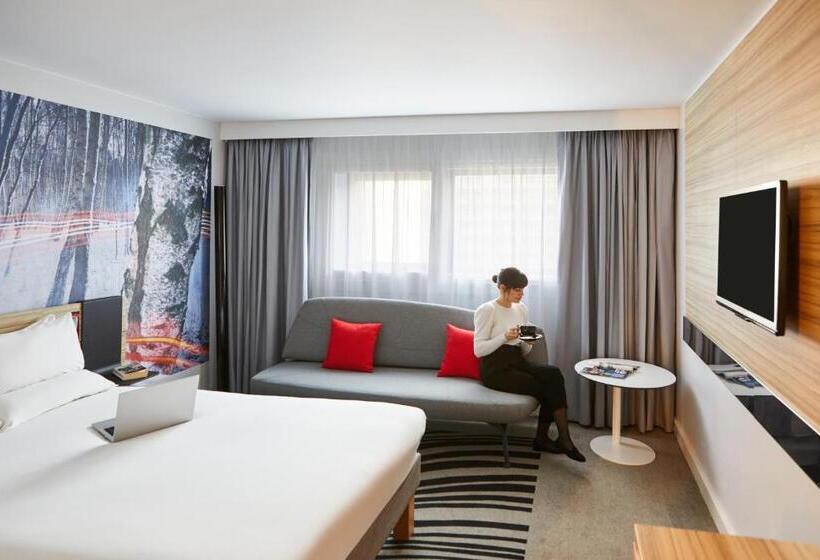 Quarto Estandar Cama Casal, Novotel Birmingham Airport Terminal Building   Nec