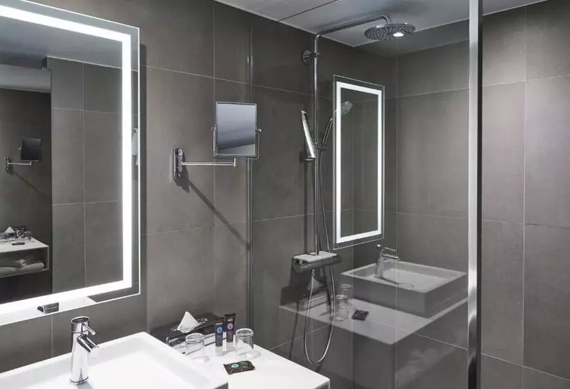 Executive-huone, Novotel Birmingham Airport Terminal Building   Nec