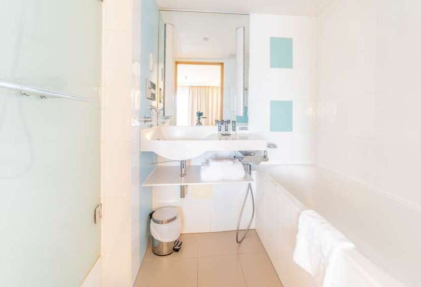 スーペリアールーム, Novotel Southampton