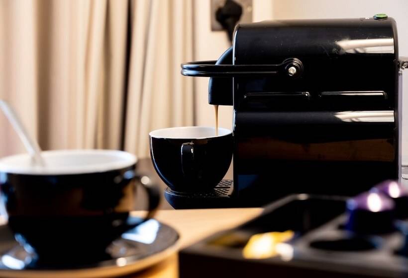 行政房间, Novotel Southampton