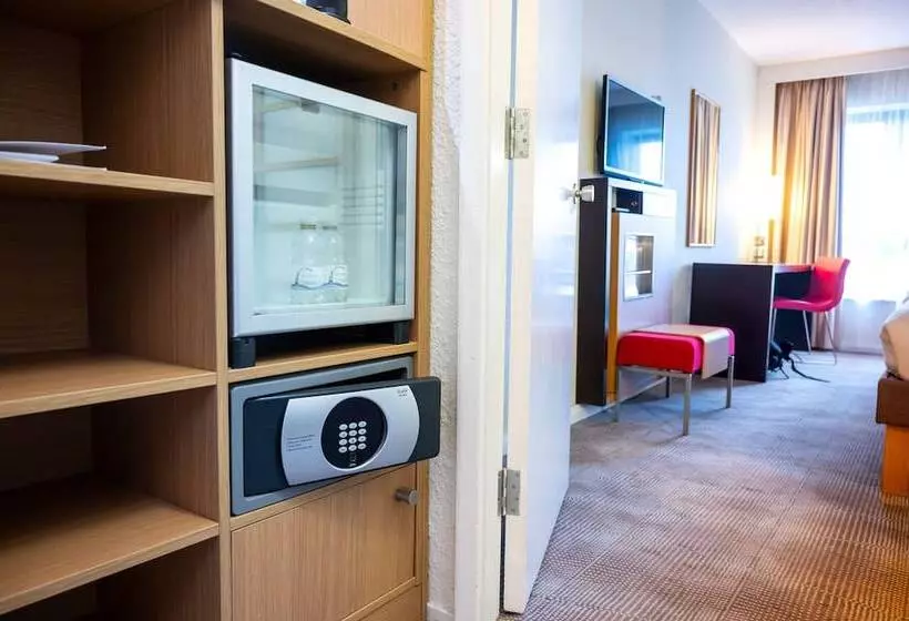 Standard-huone, Novotel Southampton