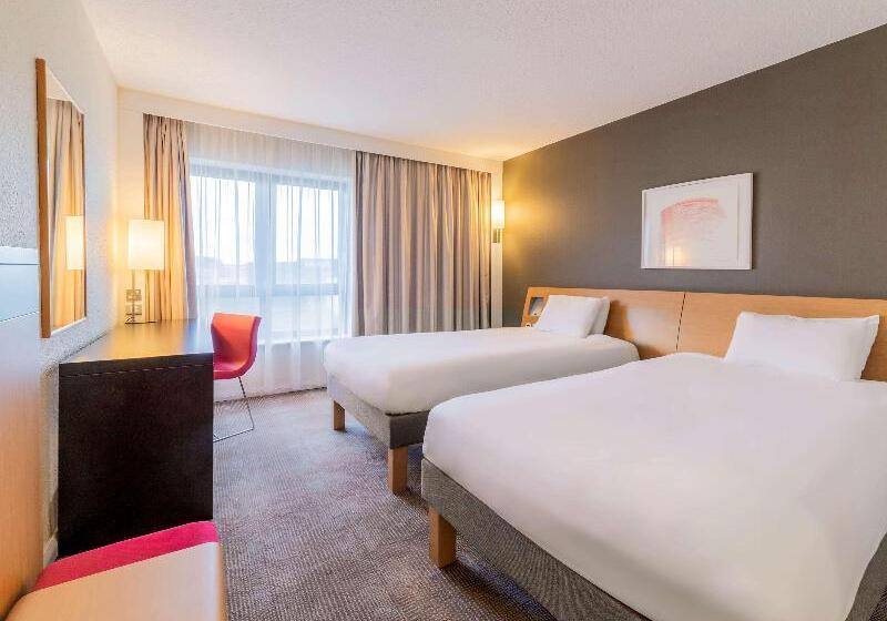 スタンダードルーム, Novotel Southampton