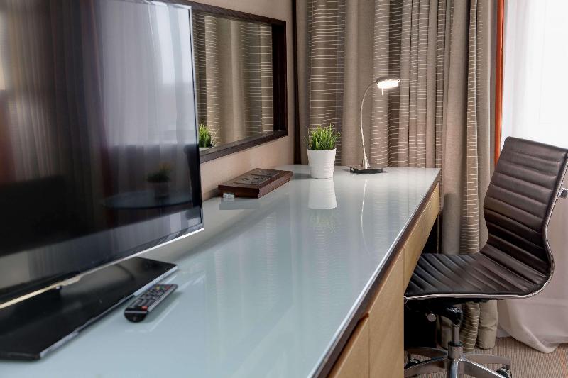 Номер Стандарт Адаптированный для Инвалидов, Best Western Plus The Quays Hotel Sheffield