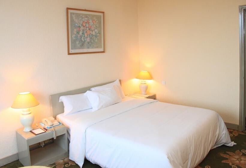 스탠다드 룸 골프 전망, Mont Fébé