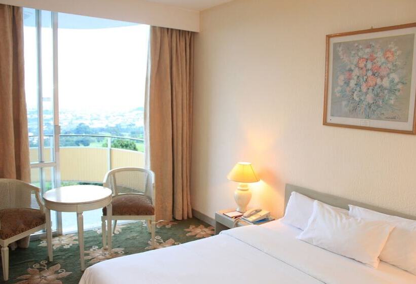 스탠다드 룸 골프 전망, Mont Fébé