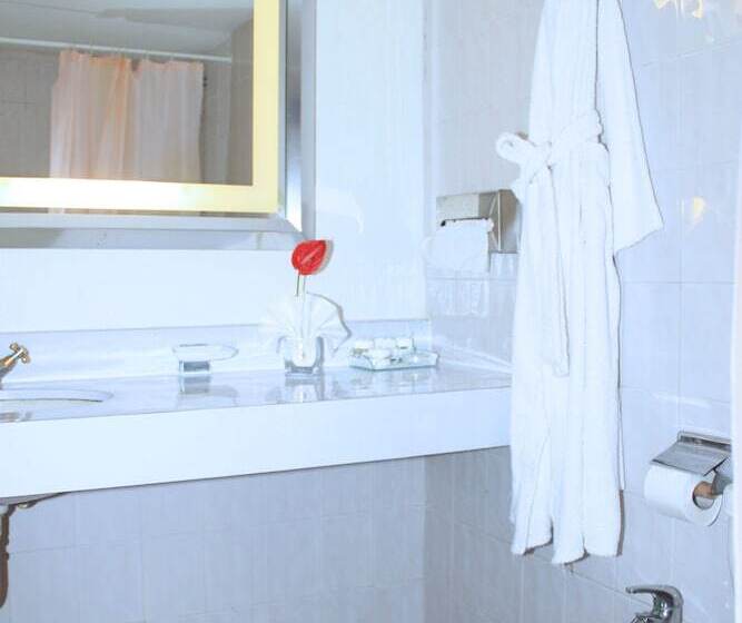 골프 전망 주니어 스위트, Mont Fébé