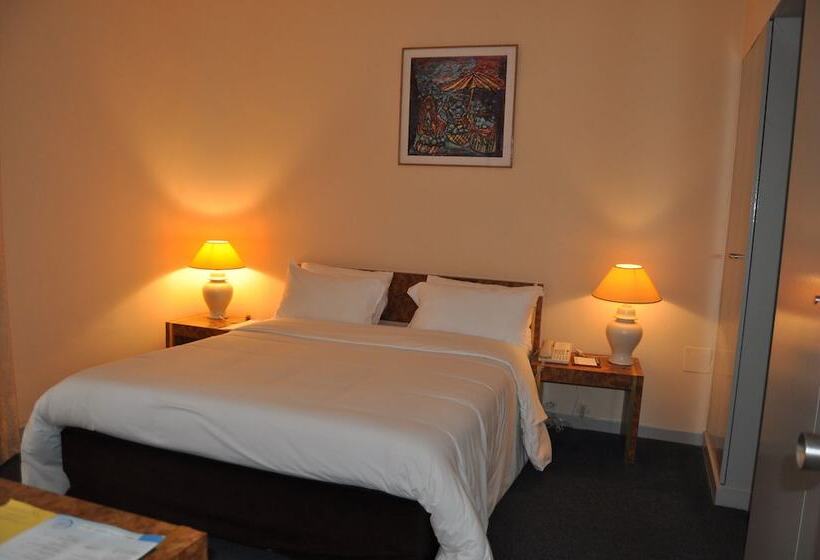 시니어 스위트, Mont Fébé