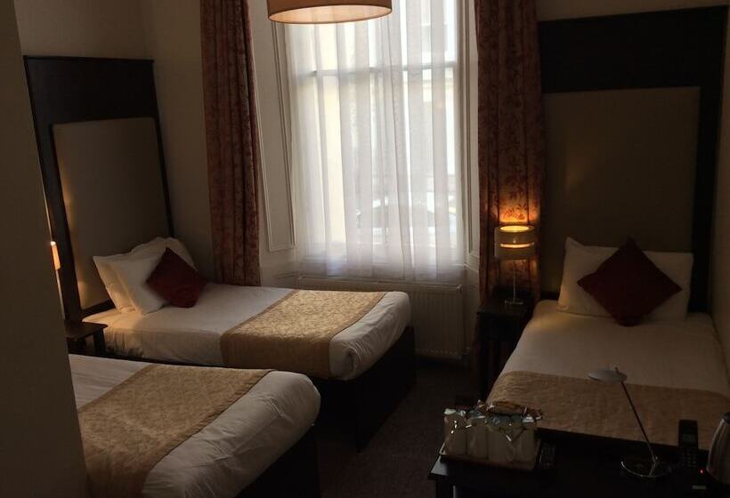 חדר משפחתי, Reem