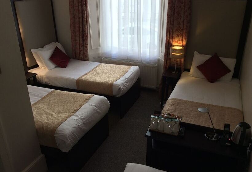 חדר משפחתי, Reem