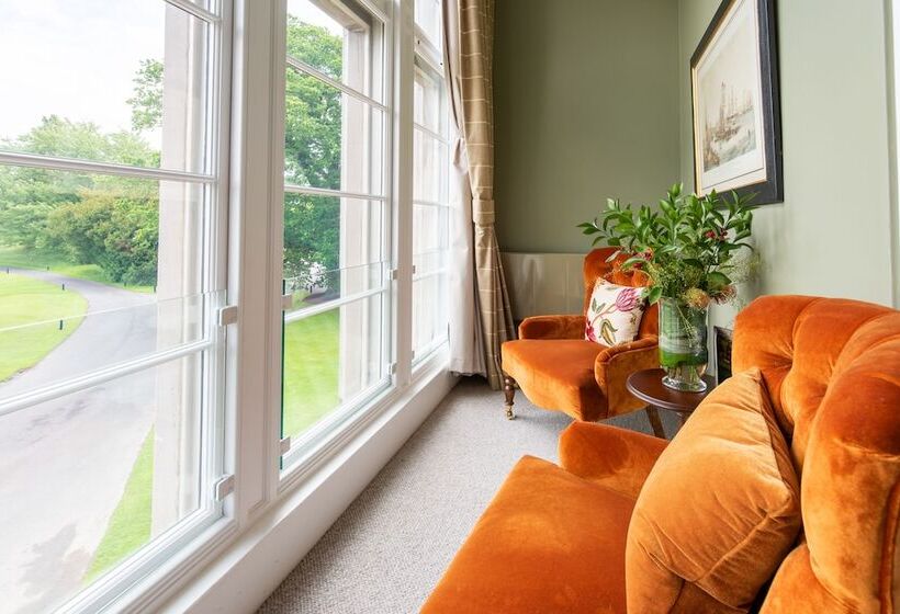 جناح جونيور, Schloss Roxburghe, Part Of Destination By Hyatt