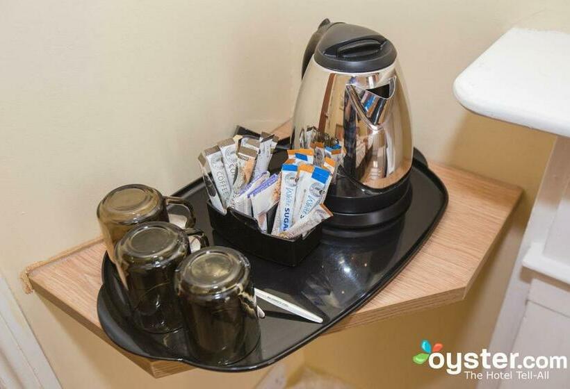 标准三人间, Shakespeare