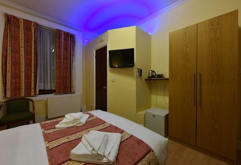 四人标准间, Shakespeare