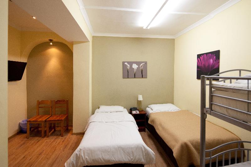 家庭间, Shakespeare