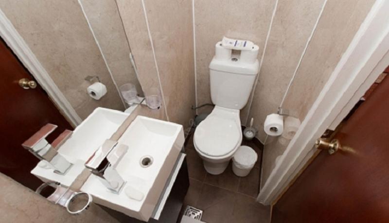 家庭间, Shakespeare