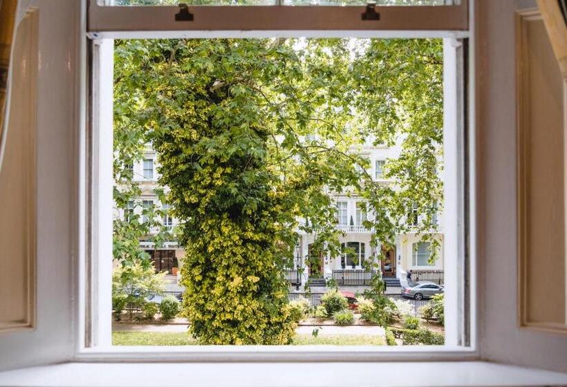 标准单人间共用浴室, Shakespeare