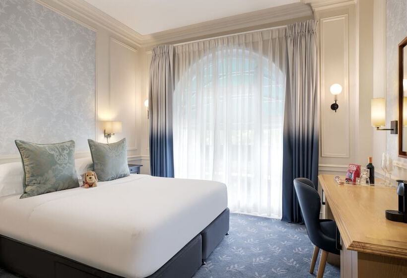 标准间, Sloane Square