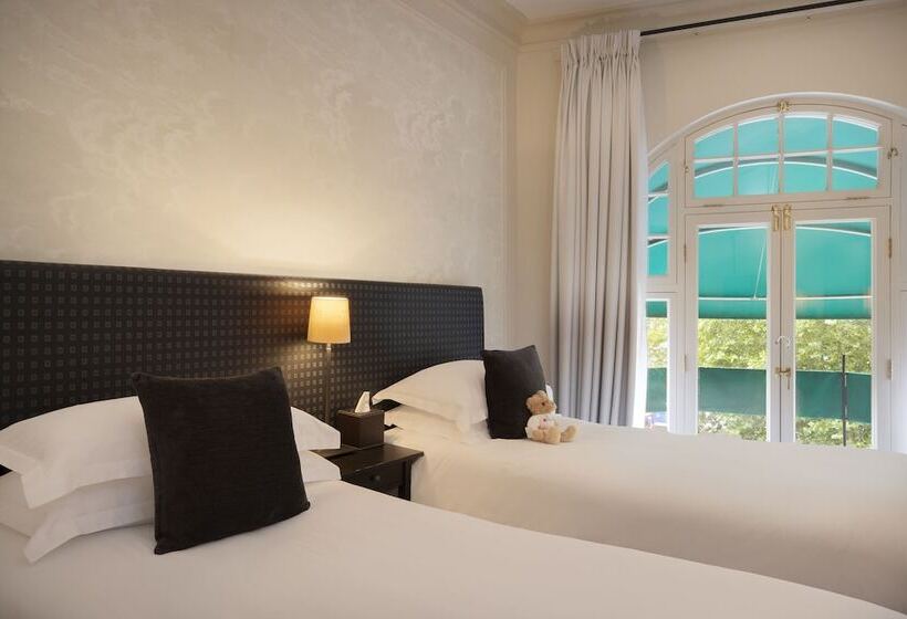 高级大房间, Sloane Square