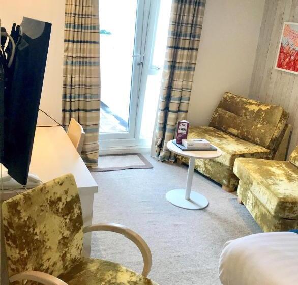 デラックスファミリールーム, St Ives