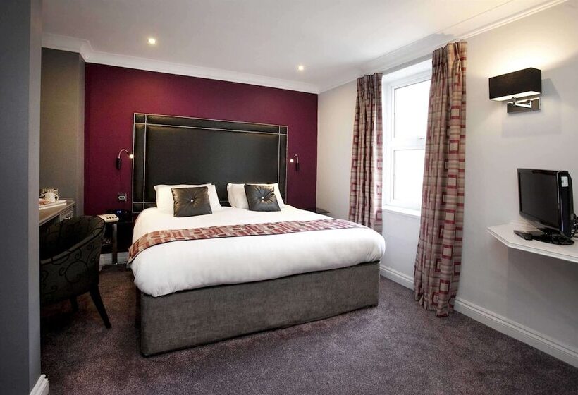 Номер Executive, St James Hotel; Bw Premier Collection