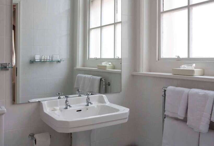 Люкс, St James Hotel; Bw Premier Collection