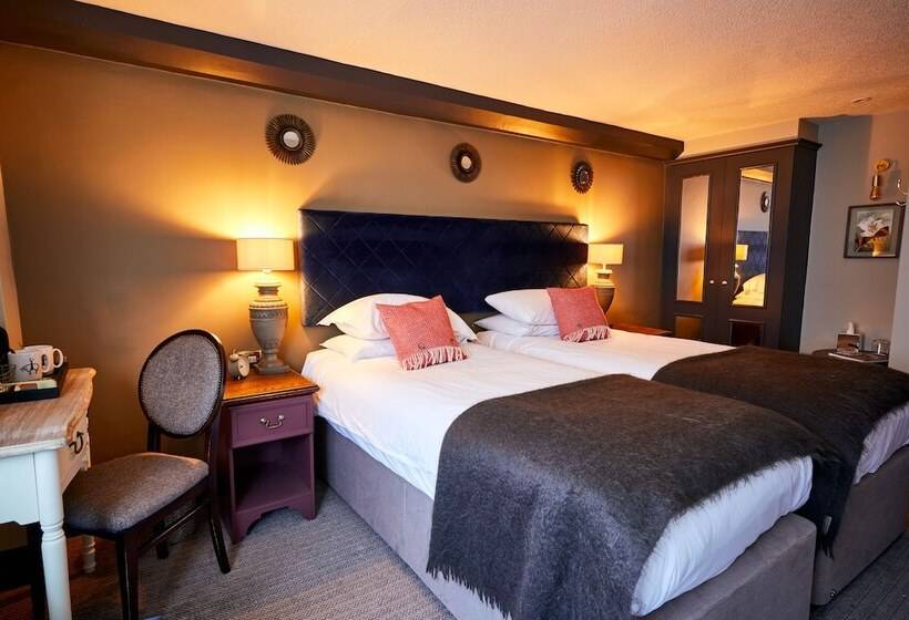 Номер Стандарт, The Fleece At Cirencester