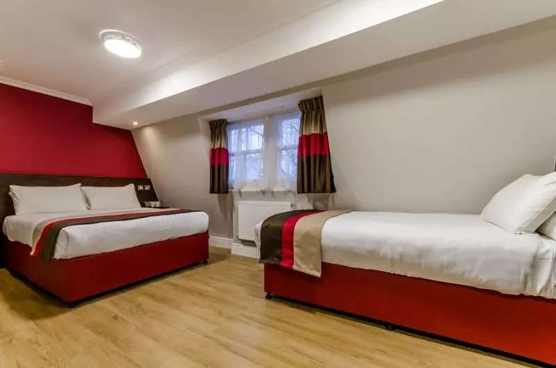 اتاق استاندارد سه نفره, Royal Cambridge