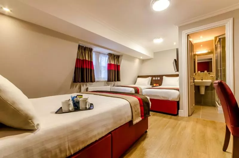 اتاق استاندارد سه نفره, Royal Cambridge
