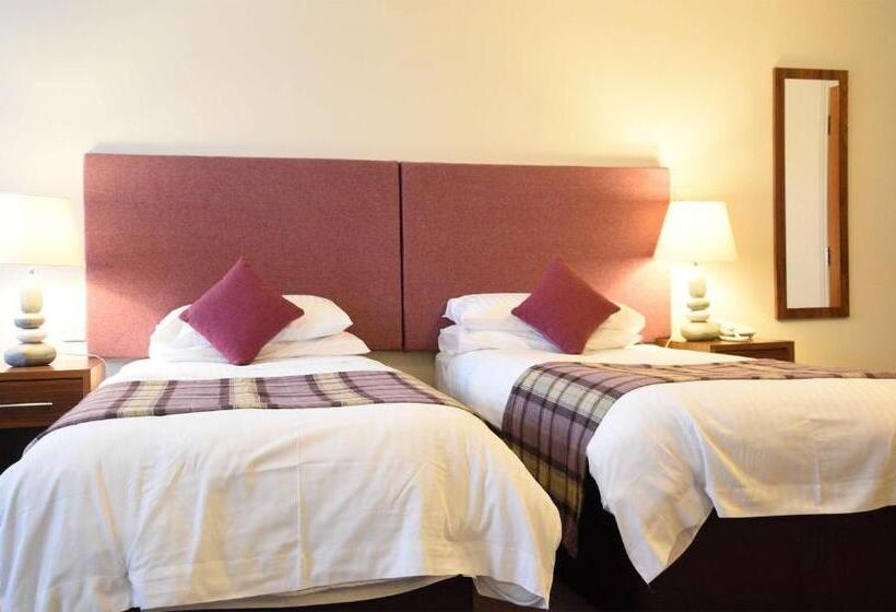 수피리어 룸, The Royal