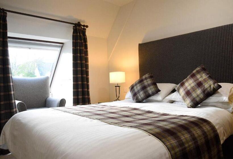 디럭스 룸, The Royal