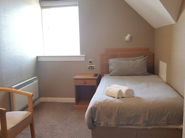 标准单人间, West Highland