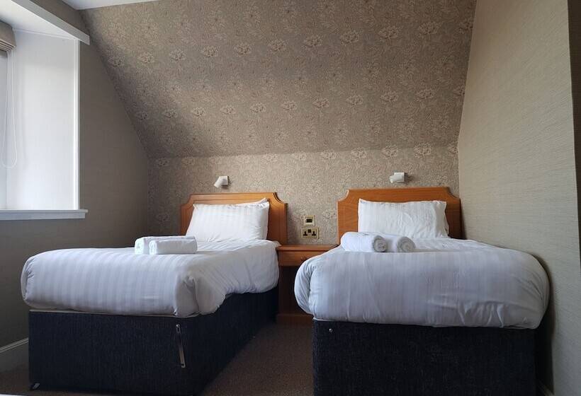 三人经典房间, West Highland