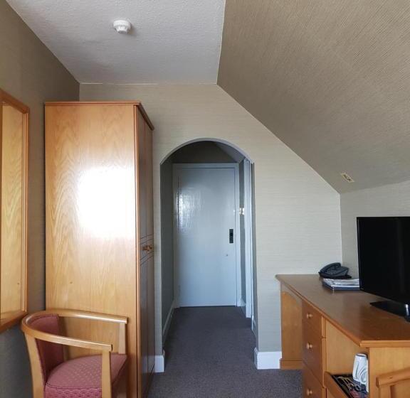 三人经典房间, West Highland