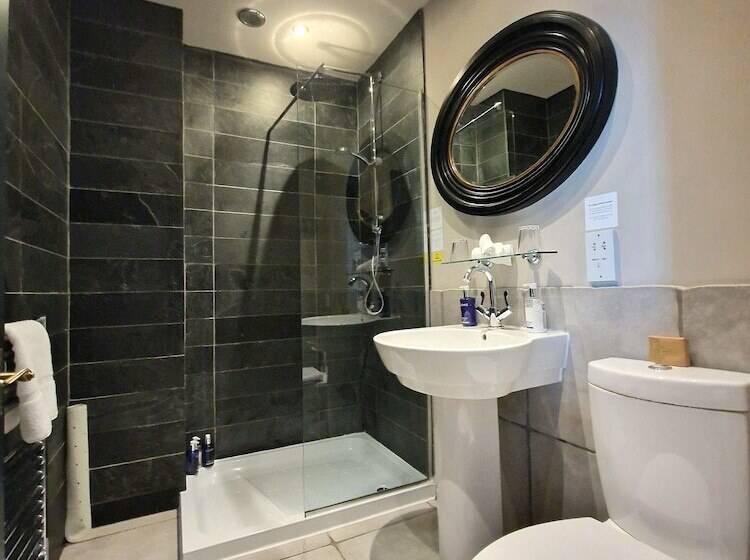 غرفة سوبيريور, West Highland