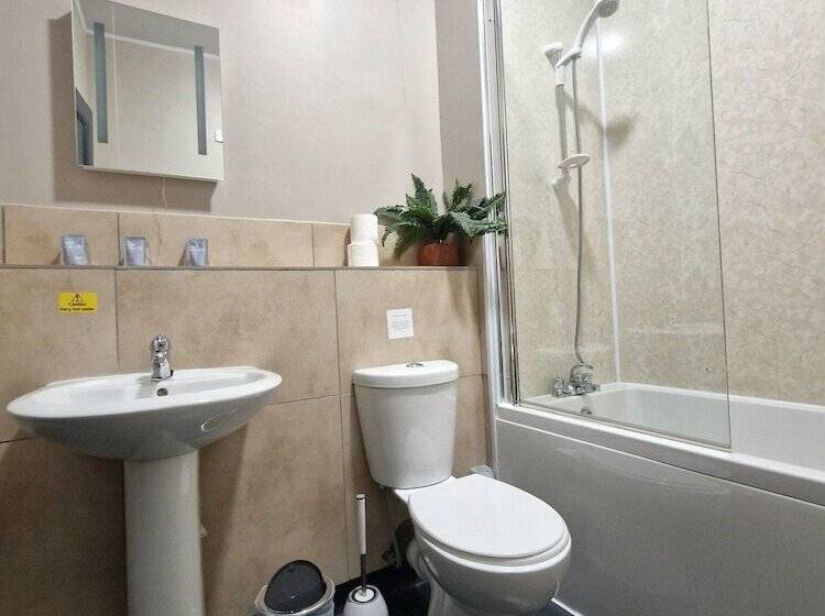 家庭间, West Highland