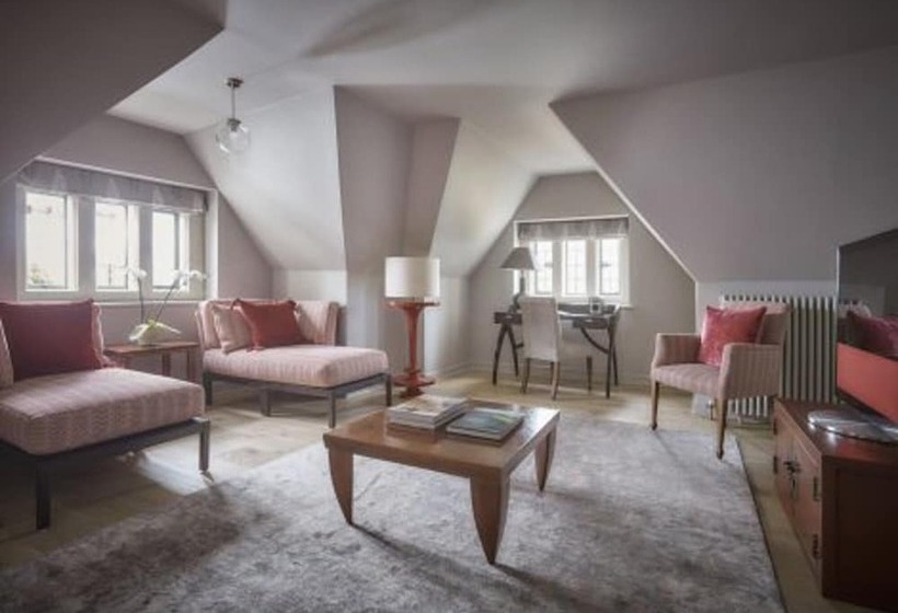 Люкс Повышенной Комфортности, Whatley Manor