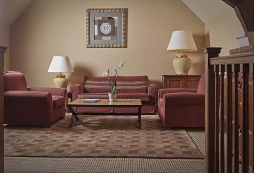 סוויטה, Whatley Manor