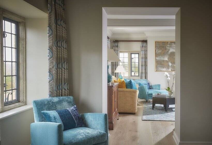 סוויטה, Whatley Manor