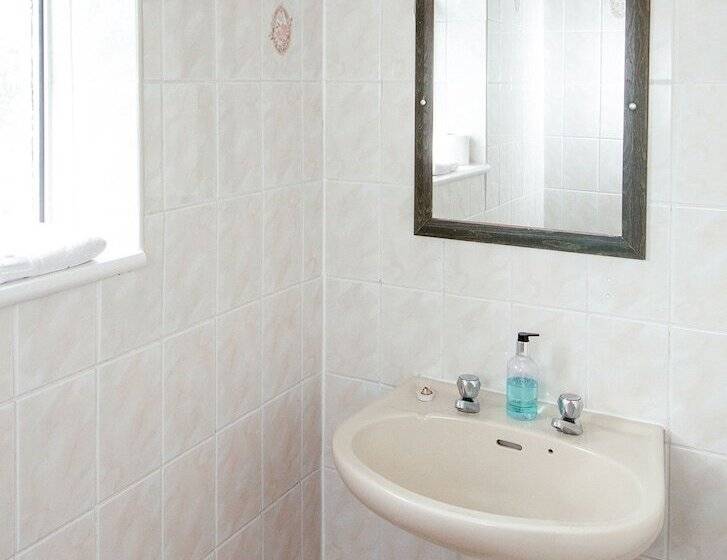 스탠다드 룸, Wynford