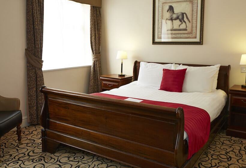 Номер Стандарт, Red Lion Hotel By Greene King Inns