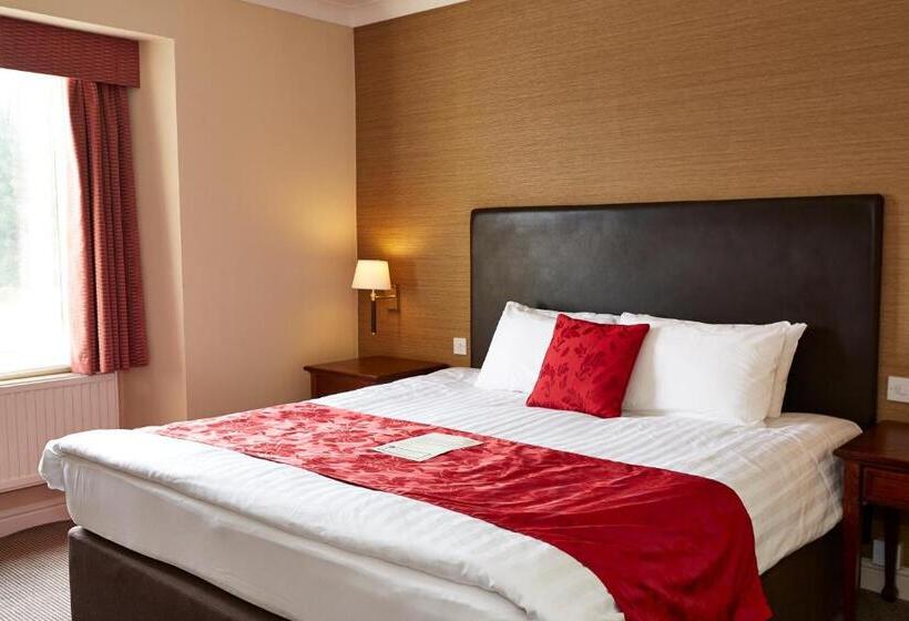 Номер Basic, Red Lion Hotel By Greene King Inns